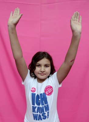 AWO JFS Derne Aktion Raise your Hands  5321
